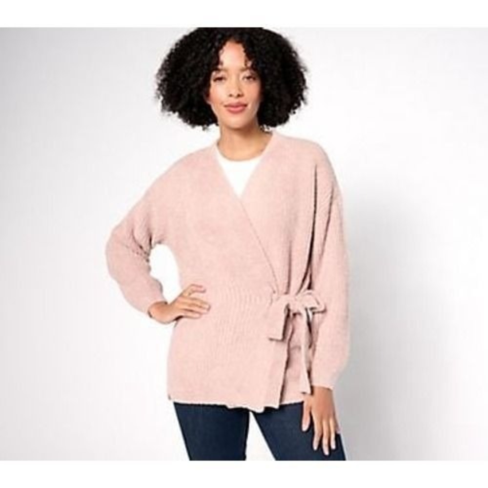 Barefoot Dreams Blush Pink Wrap Cardigan
NWT SOLD OUT ONLINE WILLOW COLOR